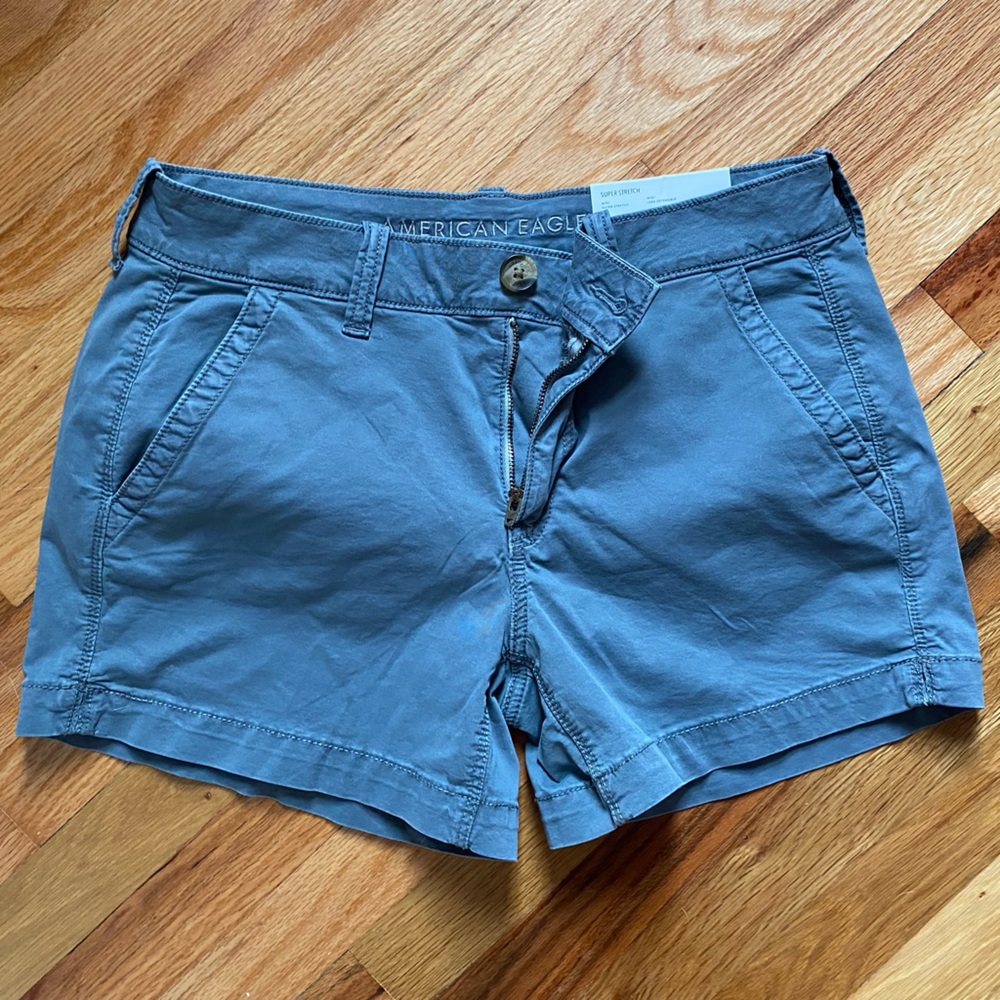 AE Gray Khaki Shorts